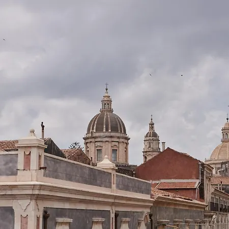 Palazzo Sangiorgio 5*