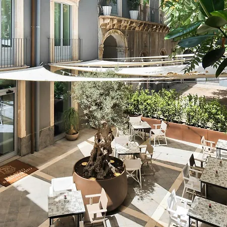 Palazzo Sangiorgio 5*