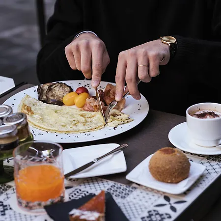 Szálloda Palazzo Sangiorgio 5*