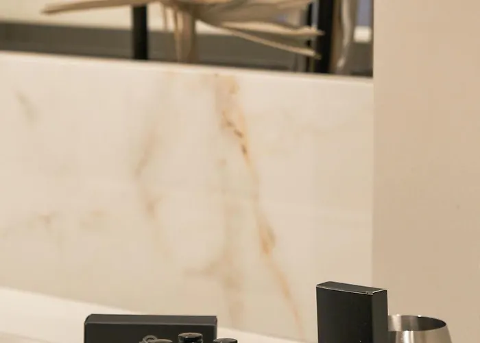 Palazzo Sangiorgio 5*